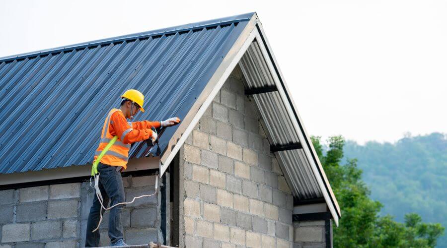 Expert Emergency Roof Repairs services in York New Salem, PA